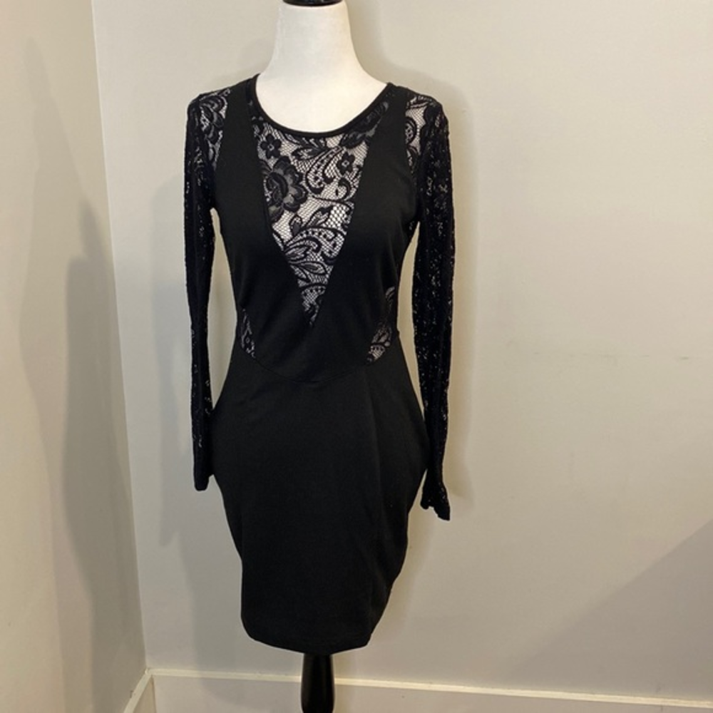 Open Back Lace Long Sleeve‎ Dress